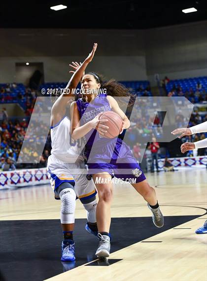 Thumbnail 2 in North Little Rock vs. Fayetteville (AAA 7A Final) photogallery.