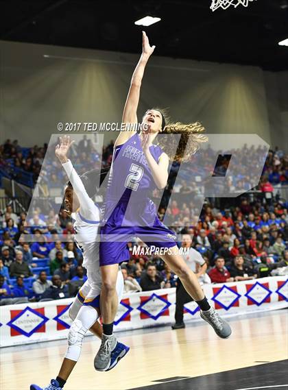 Thumbnail 1 in North Little Rock vs. Fayetteville (AAA 7A Final) photogallery.