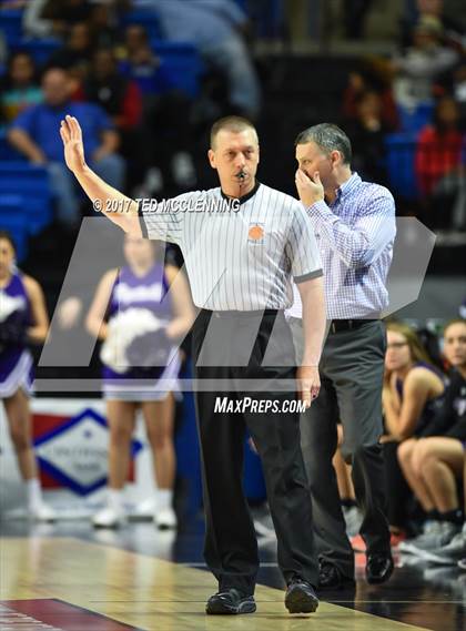 Thumbnail 2 in North Little Rock vs. Fayetteville (AAA 7A Final) photogallery.