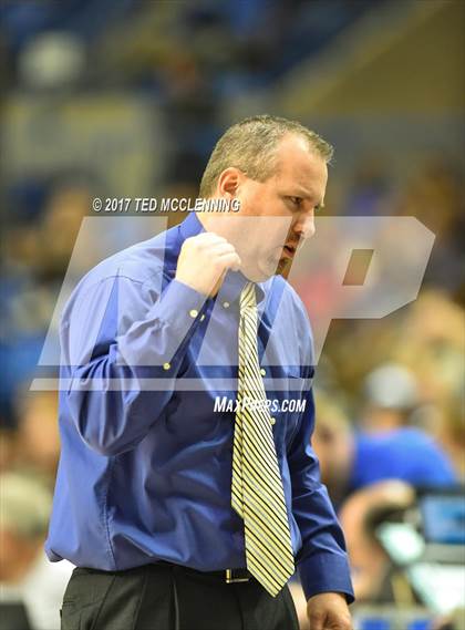 Thumbnail 2 in North Little Rock vs. Fayetteville (AAA 7A Final) photogallery.