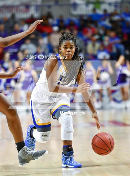 Thumbnail 2 in North Little Rock vs. Fayetteville (AAA 7A Final) photogallery.