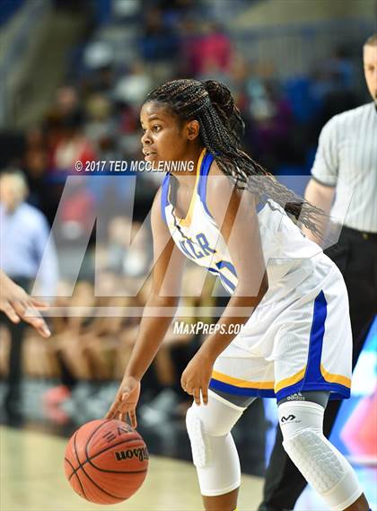 Thumbnail 1 in North Little Rock vs. Fayetteville (AAA 7A Final) photogallery.
