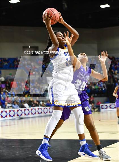 Thumbnail 1 in North Little Rock vs. Fayetteville (AAA 7A Final) photogallery.