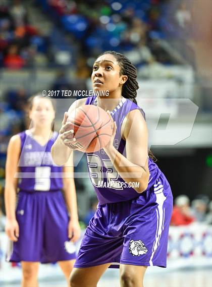 Thumbnail 1 in North Little Rock vs. Fayetteville (AAA 7A Final) photogallery.