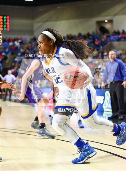 Thumbnail 3 in North Little Rock vs. Fayetteville (AAA 7A Final) photogallery.