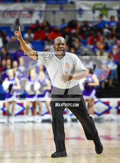 Thumbnail 3 in North Little Rock vs. Fayetteville (AAA 7A Final) photogallery.