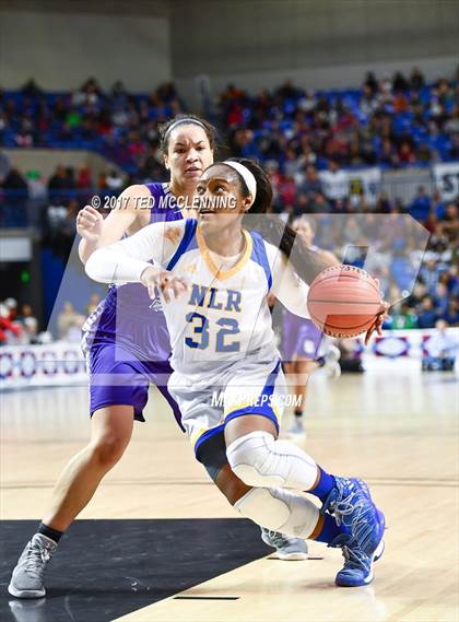 Thumbnail 1 in North Little Rock vs. Fayetteville (AAA 7A Final) photogallery.