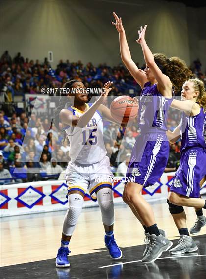 Thumbnail 2 in North Little Rock vs. Fayetteville (AAA 7A Final) photogallery.