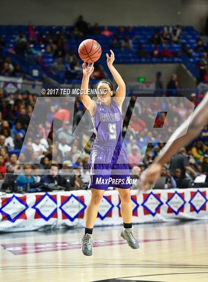Thumbnail 1 in North Little Rock vs. Fayetteville (AAA 7A Final) photogallery.
