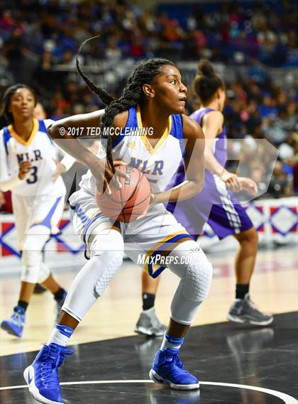Thumbnail 3 in North Little Rock vs. Fayetteville (AAA 7A Final) photogallery.