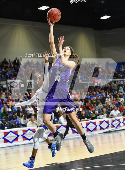 Thumbnail 3 in North Little Rock vs. Fayetteville (AAA 7A Final) photogallery.