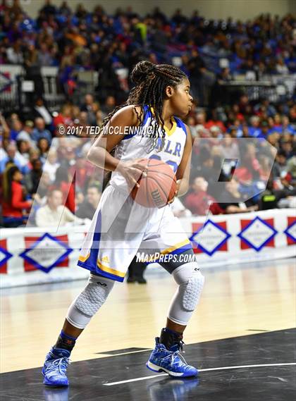 Thumbnail 3 in North Little Rock vs. Fayetteville (AAA 7A Final) photogallery.
