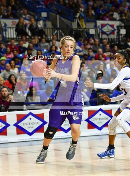 Thumbnail 3 in North Little Rock vs. Fayetteville (AAA 7A Final) photogallery.