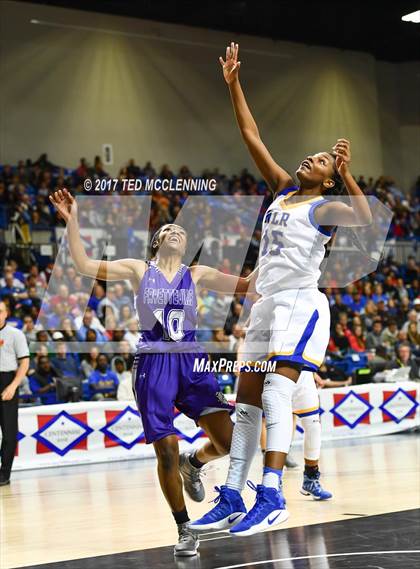Thumbnail 3 in North Little Rock vs. Fayetteville (AAA 7A Final) photogallery.