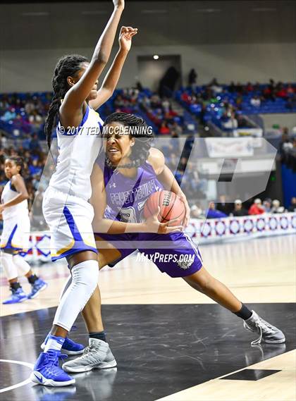Thumbnail 2 in North Little Rock vs. Fayetteville (AAA 7A Final) photogallery.