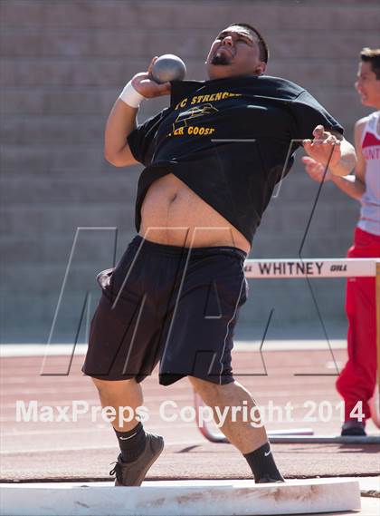 Thumbnail 3 in CAL Invitational Boys Track and Field photogallery.