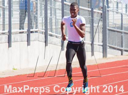 Thumbnail 1 in CAL Invitational Boys Track and Field photogallery.