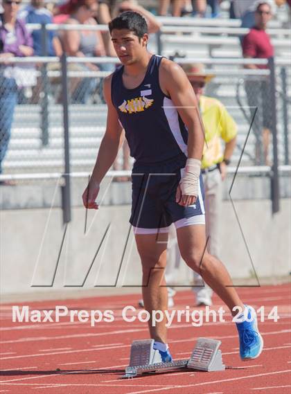 Thumbnail 1 in CAL Invitational Boys Track and Field photogallery.