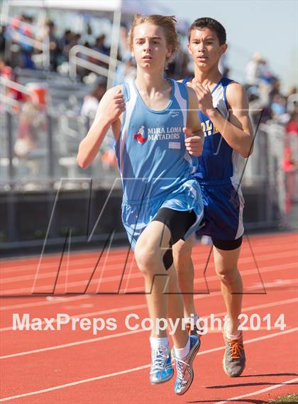 Thumbnail 2 in CAL Invitational Boys Track and Field photogallery.
