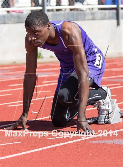 Thumbnail 1 in CAL Invitational Boys Track and Field photogallery.