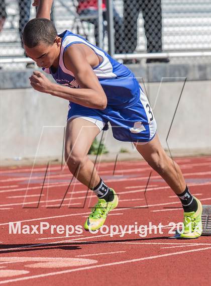 Thumbnail 3 in CAL Invitational Boys Track and Field photogallery.
