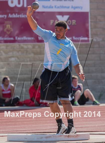 Thumbnail 2 in CAL Invitational Boys Track and Field photogallery.