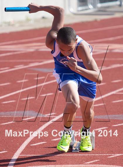 Thumbnail 2 in CAL Invitational Boys Track and Field photogallery.
