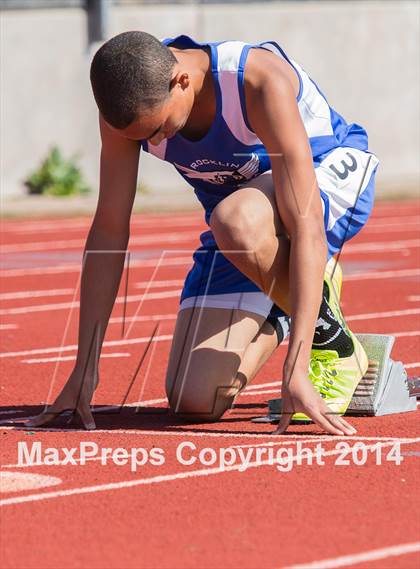 Thumbnail 2 in CAL Invitational Boys Track and Field photogallery.