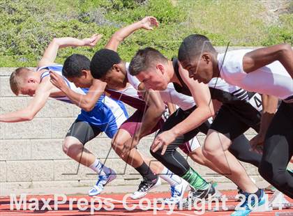 Thumbnail 2 in CAL Invitational Boys Track and Field photogallery.