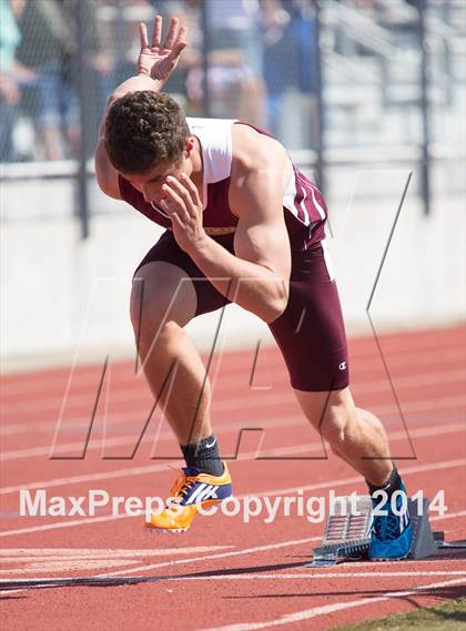 Thumbnail 2 in CAL Invitational Boys Track and Field photogallery.