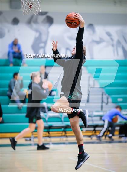 Thumbnail 3 in Thousand Oaks vs  Granada Hills Charter (Ed Baker invitational)  photogallery.