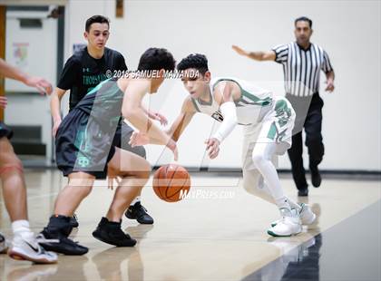 Thumbnail 3 in Thousand Oaks vs  Granada Hills Charter (Ed Baker invitational)  photogallery.