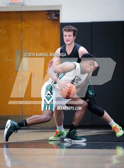 Thumbnail 3 in Thousand Oaks vs  Granada Hills Charter (Ed Baker invitational)  photogallery.