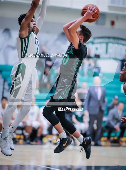Thumbnail 3 in Thousand Oaks vs  Granada Hills Charter (Ed Baker invitational)  photogallery.