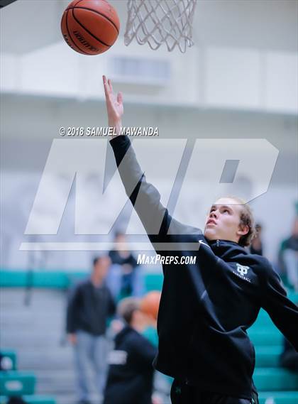 Thumbnail 3 in Thousand Oaks vs  Granada Hills Charter (Ed Baker invitational)  photogallery.