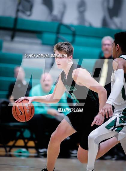 Thumbnail 3 in Thousand Oaks vs  Granada Hills Charter (Ed Baker invitational)  photogallery.