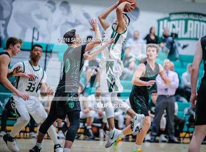 Thumbnail 2 in Thousand Oaks vs  Granada Hills Charter (Ed Baker invitational)  photogallery.