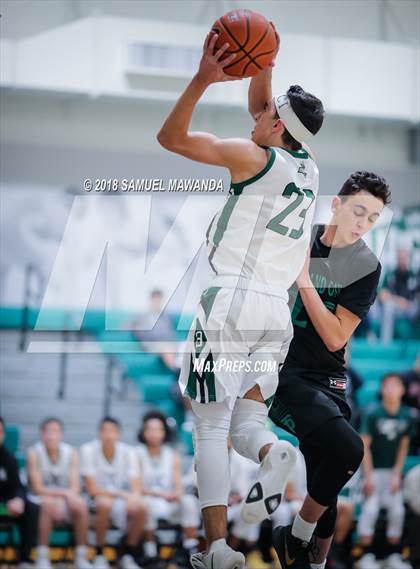 Thumbnail 3 in Thousand Oaks vs  Granada Hills Charter (Ed Baker invitational)  photogallery.