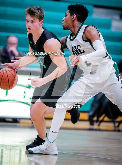 Thumbnail 2 in Thousand Oaks vs  Granada Hills Charter (Ed Baker invitational)  photogallery.