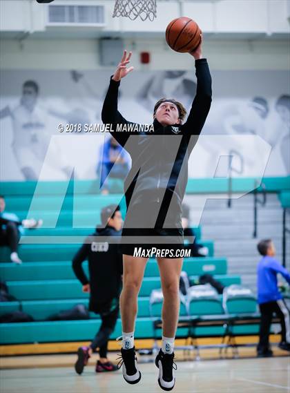 Thumbnail 2 in Thousand Oaks vs  Granada Hills Charter (Ed Baker invitational)  photogallery.