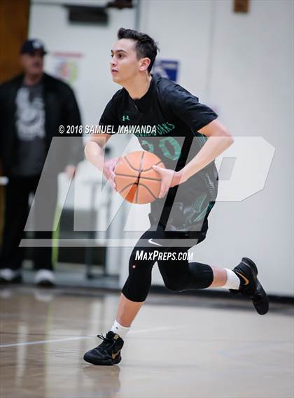 Thumbnail 3 in Thousand Oaks vs  Granada Hills Charter (Ed Baker invitational)  photogallery.