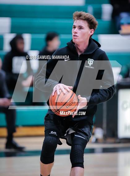 Thumbnail 3 in Thousand Oaks vs  Granada Hills Charter (Ed Baker invitational)  photogallery.