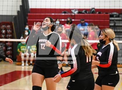 Thumbnail 3 in Hoover vs Monte Vista (Monte Vista Invitational) photogallery.