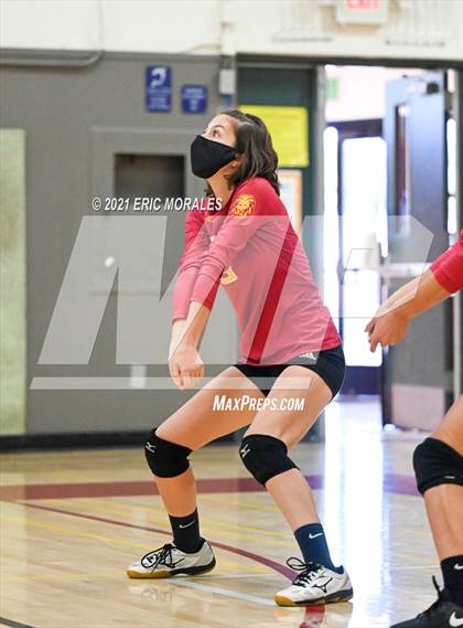 Thumbnail 3 in Hoover vs Monte Vista (Monte Vista Invitational) photogallery.