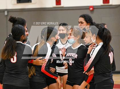 Thumbnail 2 in Hoover vs Monte Vista (Monte Vista Invitational) photogallery.