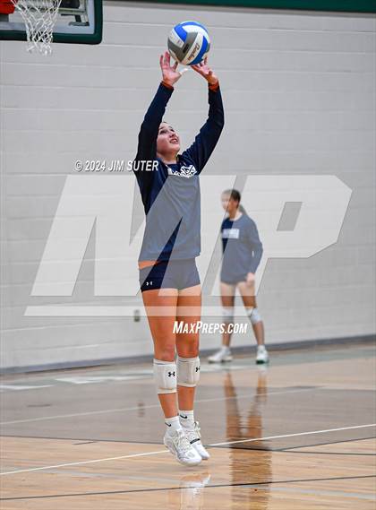 Thumbnail 3 in Caldwell vs Stafford (UIL Volleyball 4A D2 Bi-District) photogallery.