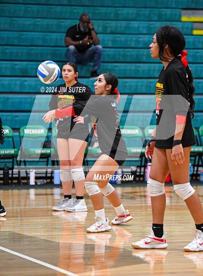 Thumbnail 3 in Caldwell vs Stafford (UIL Volleyball 4A D2 Bi-District) photogallery.