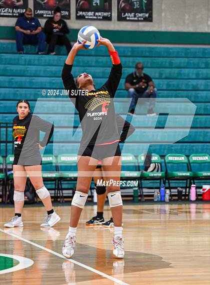 Thumbnail 1 in Caldwell vs Stafford (UIL Volleyball 4A D2 Bi-District) photogallery.