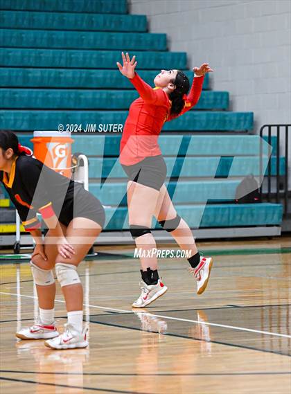 Thumbnail 2 in Caldwell vs Stafford (UIL Volleyball 4A D2 Bi-District) photogallery.