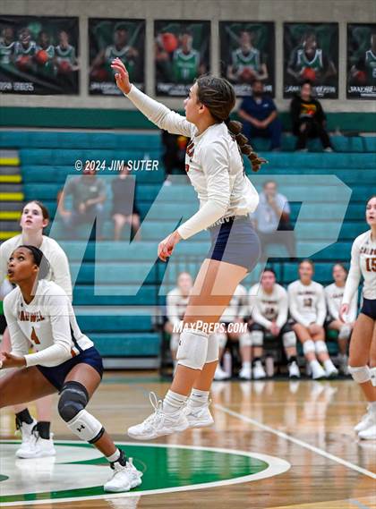 Thumbnail 2 in Caldwell vs Stafford (UIL Volleyball 4A D2 Bi-District) photogallery.